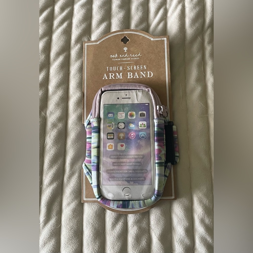 Oak and Reed Touch-Screen Arm Band